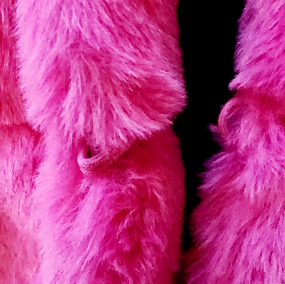 Marc New York Faux Hot Pink Fur Vest NEW! - Picture 3 of 13